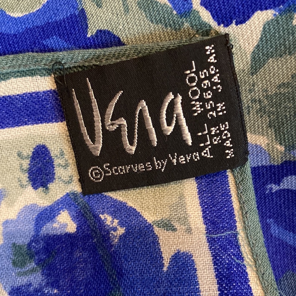 Vintage Scarves by Vera Vera Neumann Scarf with blue floral print & green leaves - Picture 5 of 14